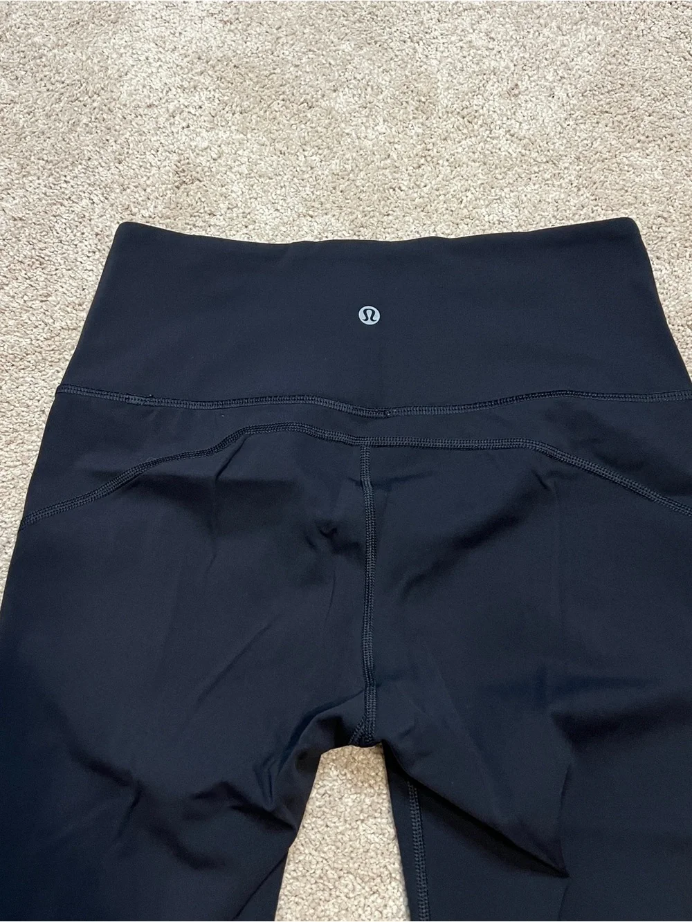 Women’s Lululemon Wunder Under High Rise Cropped Leggings Size 8